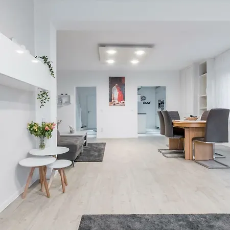 Id 6536 | Private House